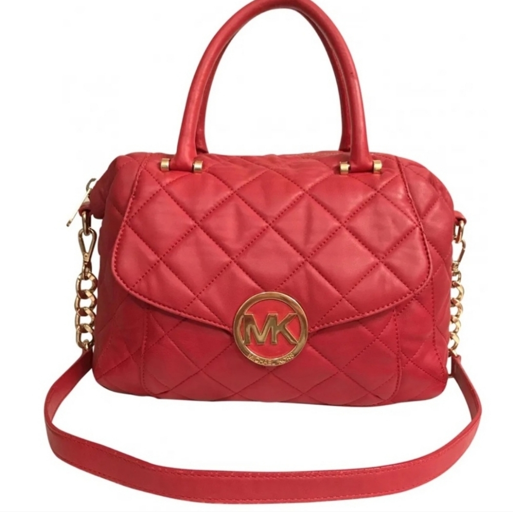 Micheal kors quilted purse pocketbook bag